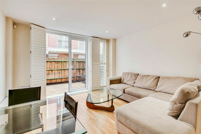 2 Bedroom Flat To Rent In Coleman Fields, Islington, N1