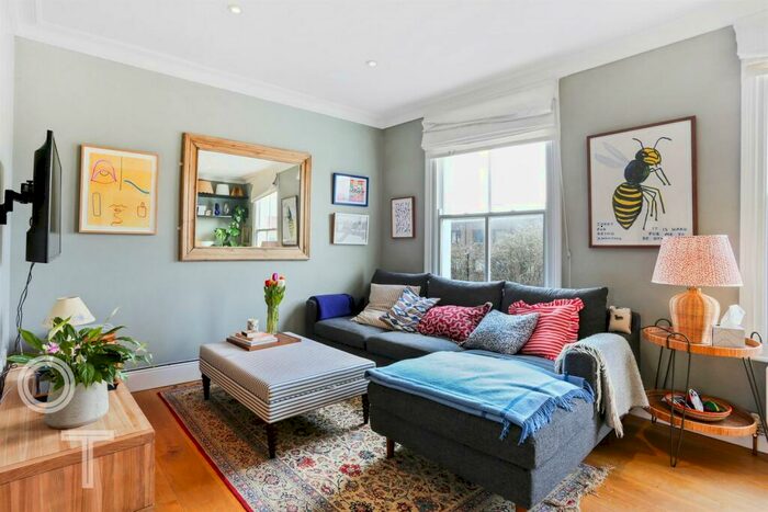 2 Bedroom Maisonette To Rent In Highgate Road, NW5