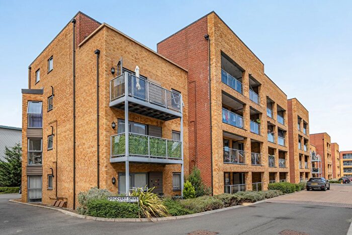 2 Bedroom Flat For Sale In Discovery Drive, Swanley, Kent, BR8