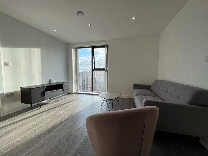 2 Bedroom Flat To Rent In Woden Street, Manchester, , [Ref: Bp], M5