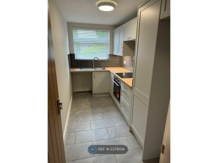 1 Bedroom Flat To Rent In Milwain House, Stockport, SK4