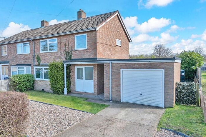 3 Bedroom Semi-Detached House To Rent In Chestnut Lane, Bassingbourn, SG8