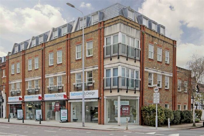 1 Bedroom Flat To Rent In Castlegate, Kew, Richmond, TW9