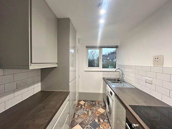 2 Bedroom Flat To Rent In Downs Court Road, Purley, CR8