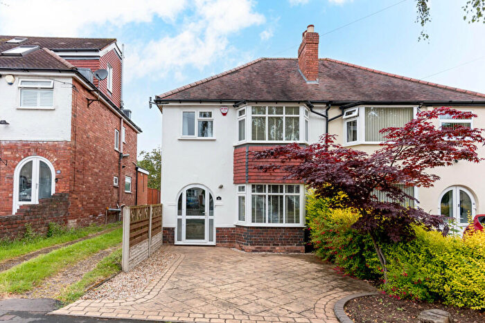 3 Bedroom Semi-Detached House To Rent In Maple Road Sutton, Coldfield, B72