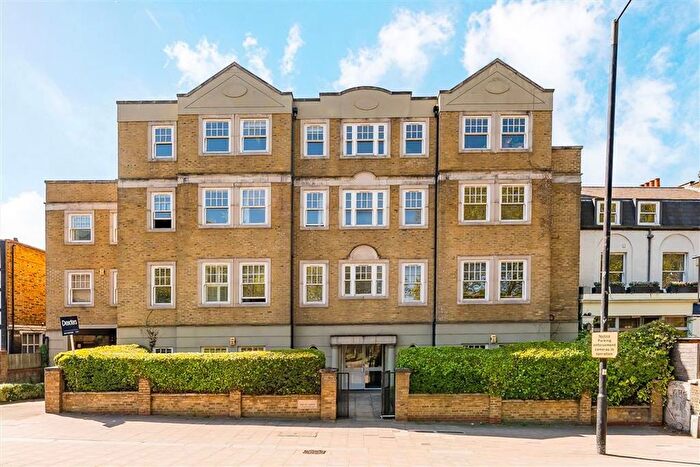 2 Bedroom Flat For Sale In Clapham Park Road, Clapham, SW4