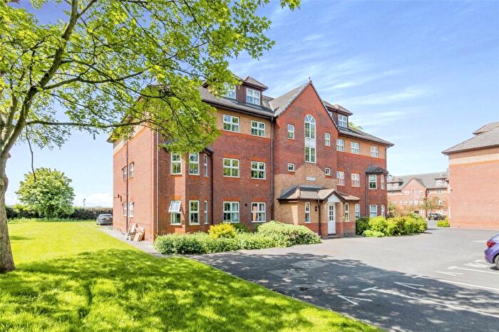 2 Bedroom Apartment For Sale In The Spinnakers, Liverpool, Merseyside, L19