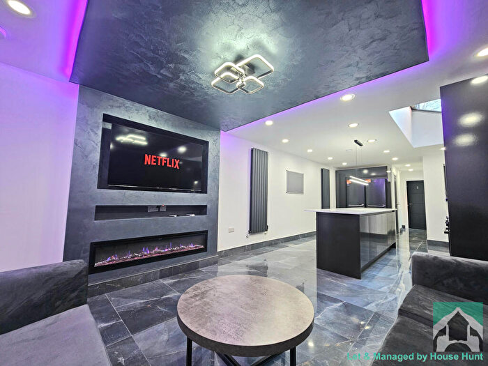 8 Bedroom House To Rent In Alton Road, Birmingham, B29