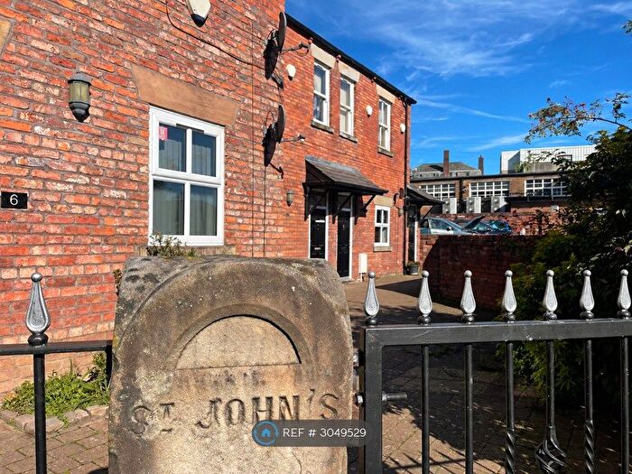 1 Bedroom Flat To Rent In Tyldesley Road, Manchester, M46