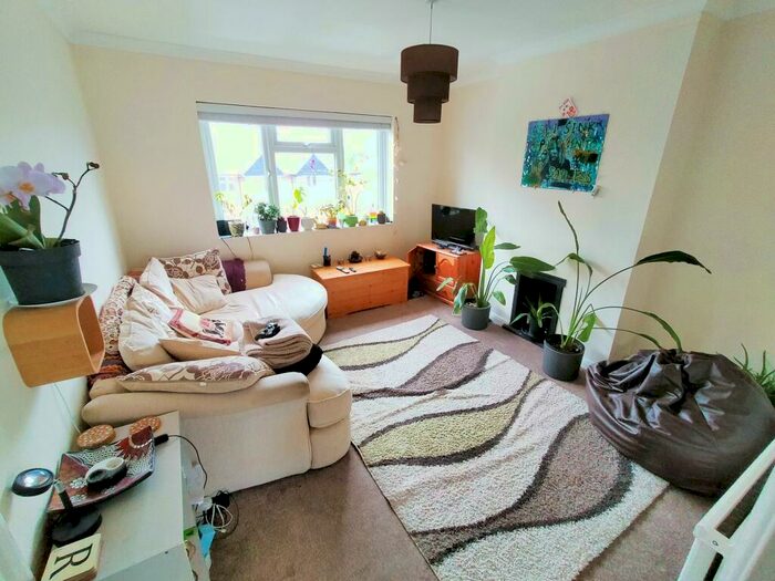 3 Bedroom Apartment To Rent In Nutleigh Grove, Hitchin, SG5