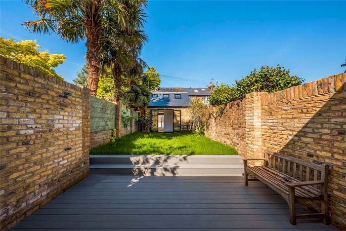 3 Bedroom Terraced House To Rent In Queens Road, East Sheen, SW14