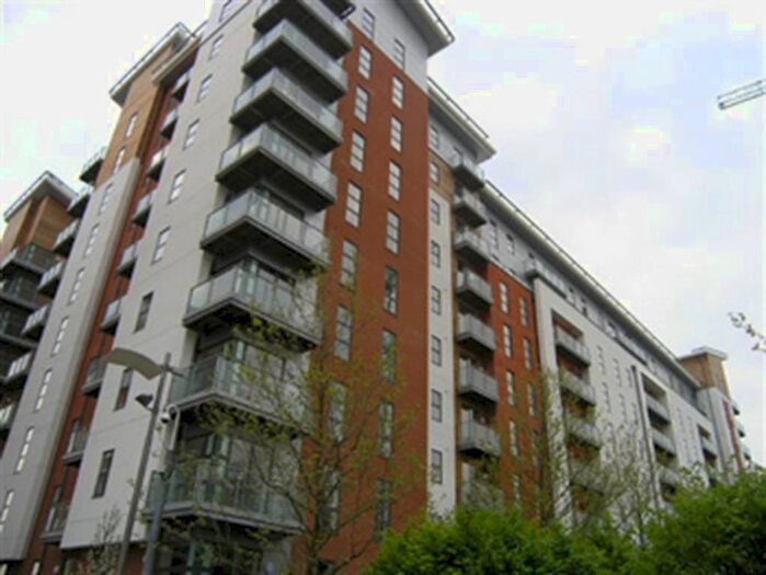 2 Bedroom Flat To Rent In Barton Place, Hornbeam Way, Manchester, M4