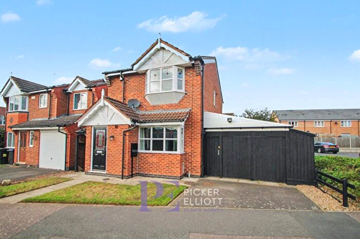 3 Bedroom Detached House To Rent In Kinross Way, Hinckley, LE10