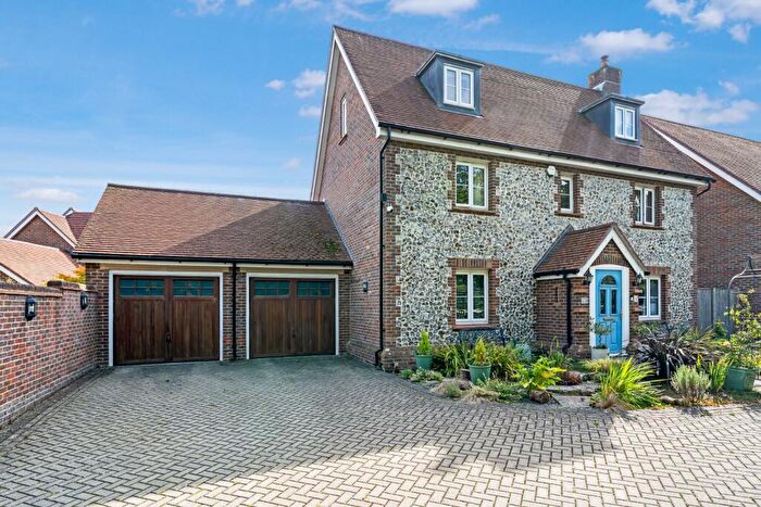 5 Bedroom Detached House For Sale In Tinchurch Drive, Burgess Hill, RH15