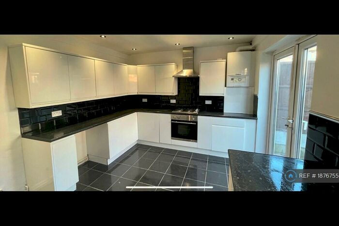 3 Bedroom Terraced House To Rent In Macqueen Street, Liverpool, L13