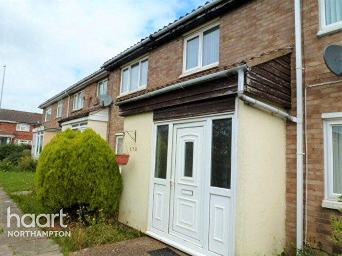 4 Bedroom Terraced House To Rent In Grange Road, Northampton, NN3