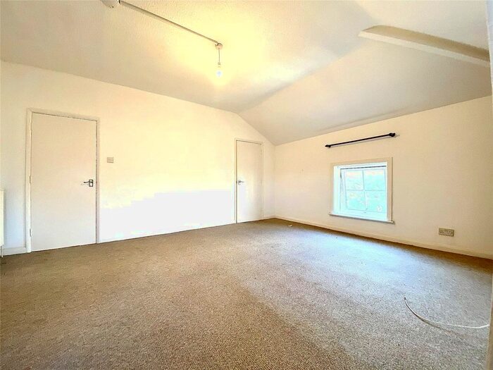 1 Bedroom Flat To Rent In Castle Hill, Reading, Berkshire, RG1