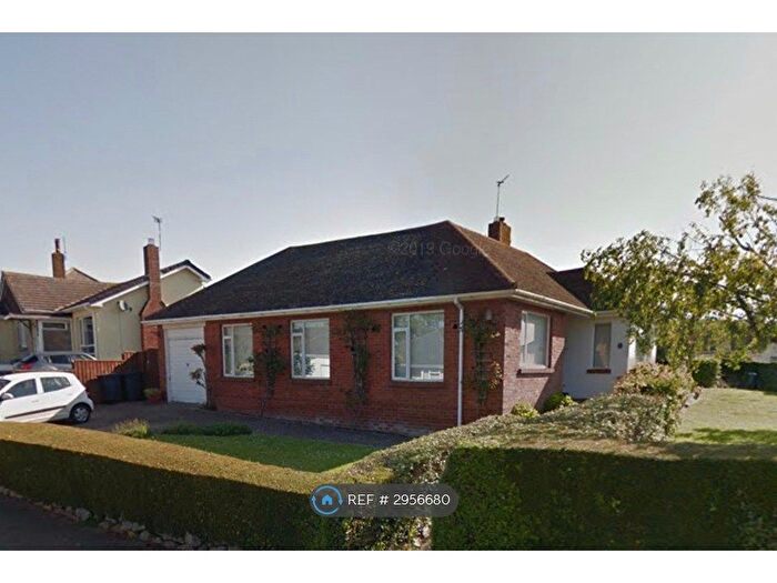 4 Bedroom Bungalow To Rent In Withycombe Park Drive, Exmouth, EX8