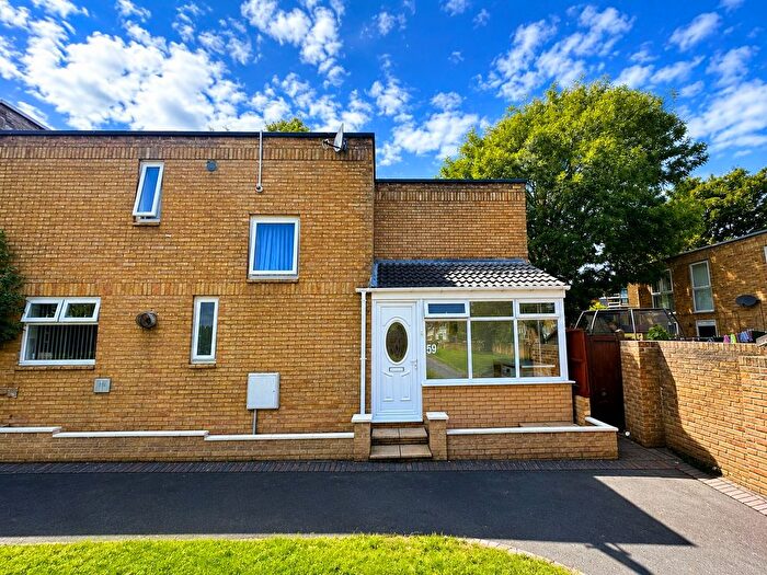4 Bedroom Semi-Detached House For Sale In Marlborough Road, Washington, NE37