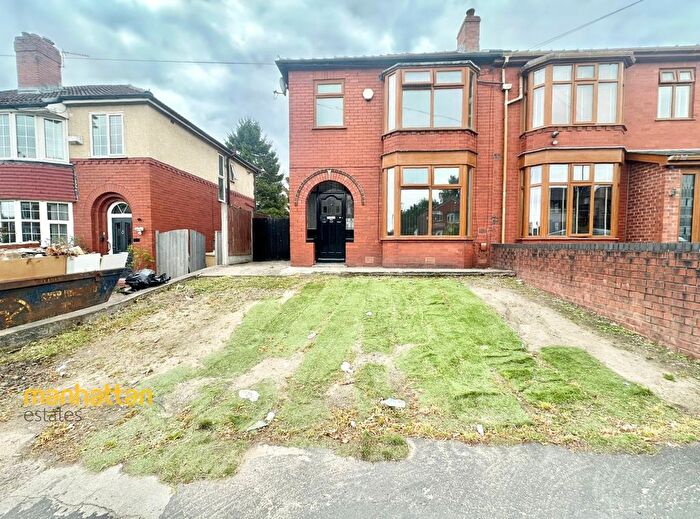 3 Bedroom Semi-Detached House For Sale In Crompton Way, Tonge Moor, Bolton, BL1