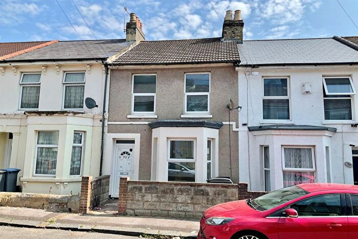 2 Bedroom Terraced House For Sale In Oswald Road, Dover, CT17