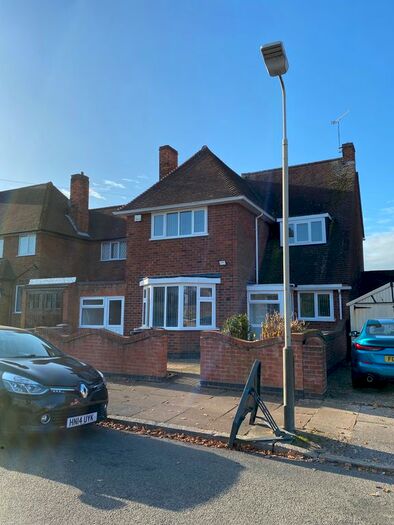3 Bedroom Detached House To Rent In Lyncote Road, Leicester LE3