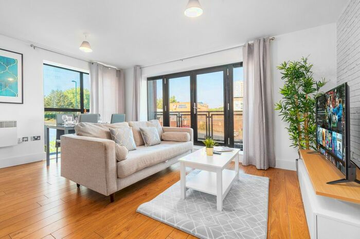 2 Bedroom Flat To Rent In Clement Street, Birmingham, B1