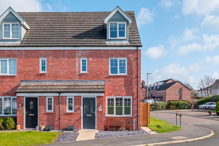 4 Bedroom Semi Detached House For Sale In Walnutwood Avenue, Bamber Bridge, PR5