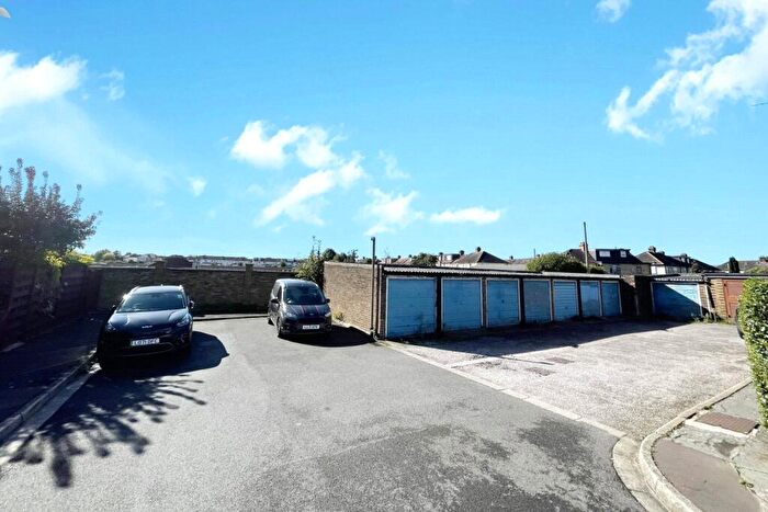 Land To Rent In Sinclare Close, Enfield, London, EN1