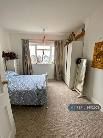 2 Bedroom Flat To Rent In Castlemain Avenue, Bournemouth, BH6