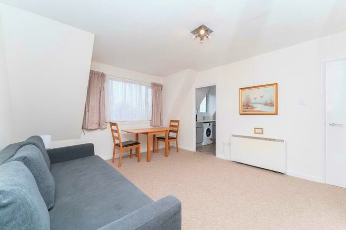 Apartment To Rent In Abbeyfields Close, Park Royal, NW10