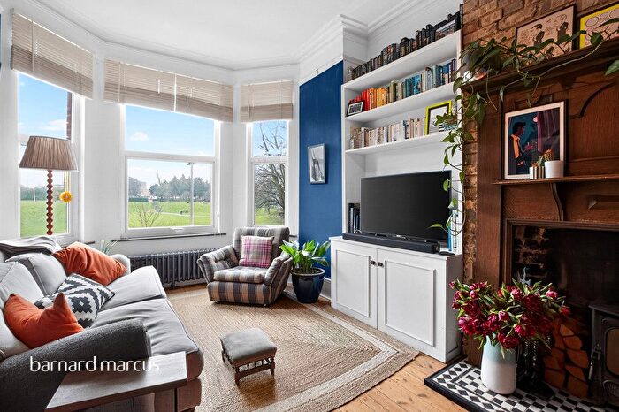 4 Bedroom Flat For Sale In Woodside Road, London, N22