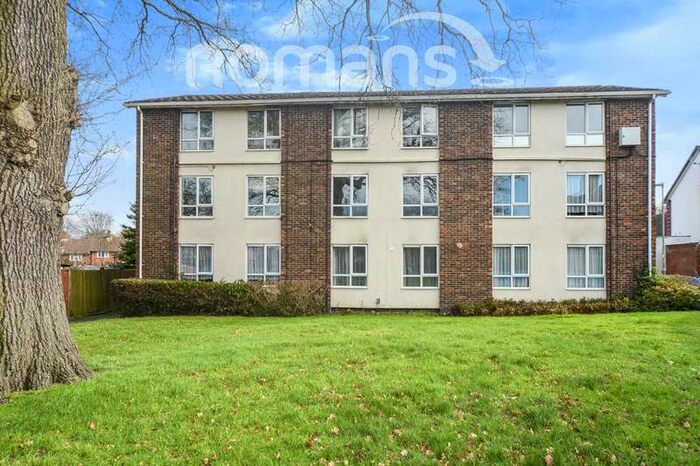 1 Bedroom Flat To Rent In Lancaster House, Bracknell, RG12