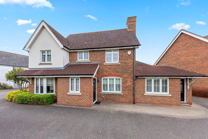 5 Bedroom Detached House For Sale In Violet Court, Sittingbourne, ME10