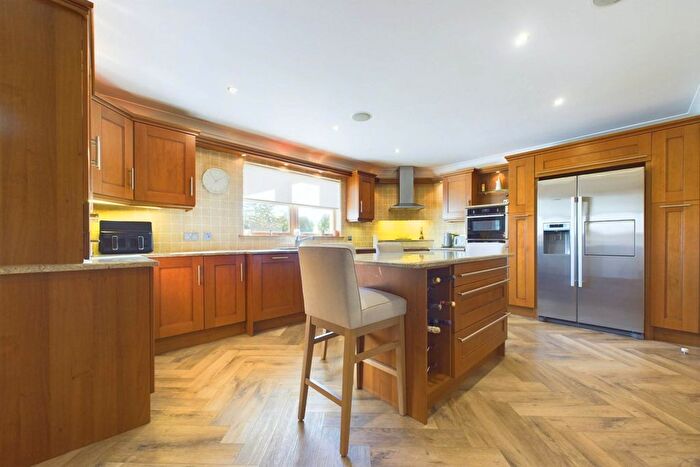 5 Bedroom Detached House For Sale In Holmwood Park, Crossford, ML8
