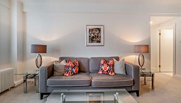 2 Bedroom Flat To Rent In Fulham Road, London, SW3