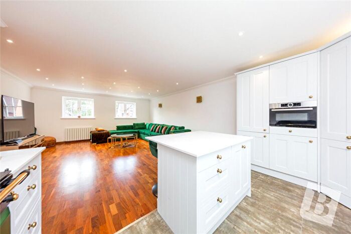 1 Bedroom Apartment For Sale In Tilia Court, Berther Road, Hornchurch, RM11