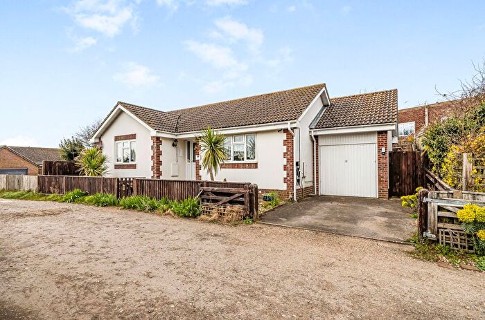 3 Bedroom Detached Bungalow For Sale In Well Road, Pagham, PO21