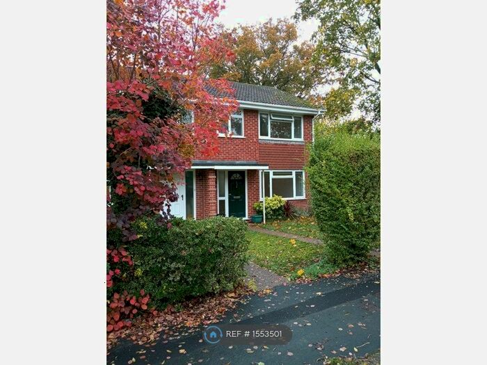 3 Bedroom End Of Terrace House To Rent In Elgar Close, Basingstoke, RG22