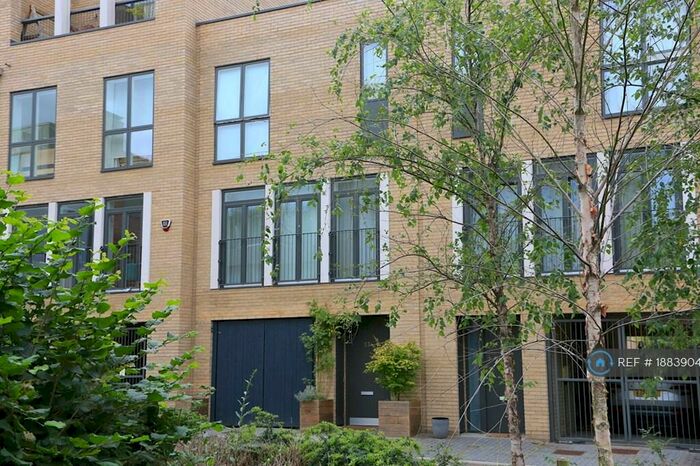 3 Bedroom Terraced House To Rent In Plantation Avenue, Trumpington, Cambridge, CB2