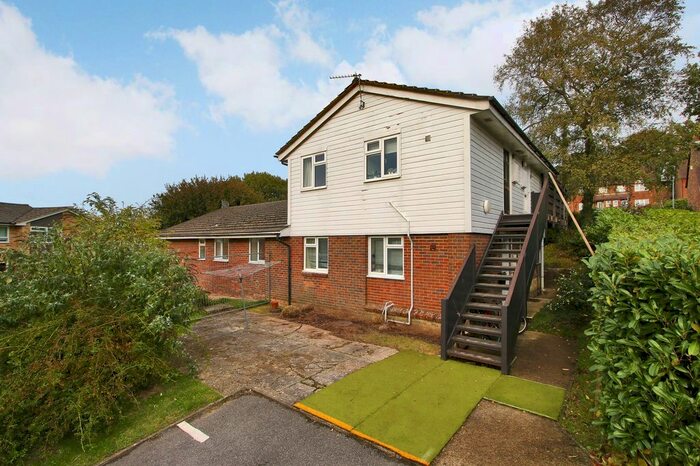 Studio To Rent In Streatfield Road, Saxon House, TN21