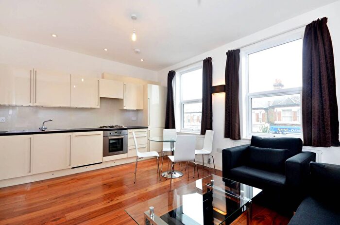 2 Bedroom Flat To Rent In Haydons Road, Wimbledon, London, SW19