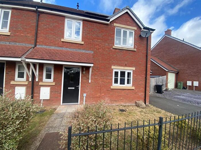 4 Bedroom Semi Detached House To Rent In Haygrove Park Road, Bridgwater, TA6