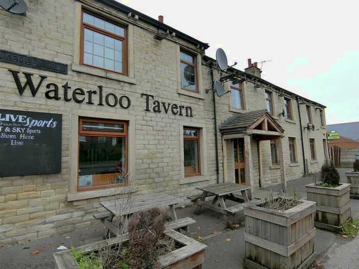 1 Bedroom Apartment To Rent In Wakefield Road, Huddersfield, HD5