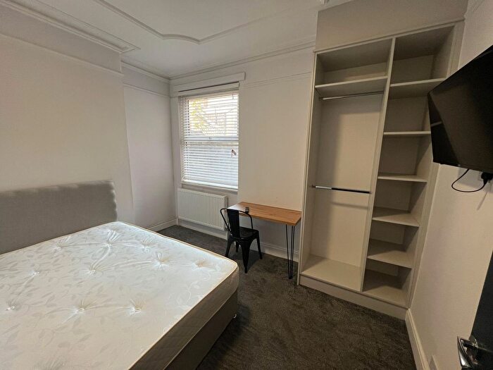 6 Bedroom Terraced House To Rent In Langdale Road, Liverpool, L15