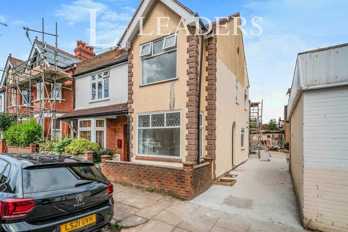 2 Bedroom End Of Terrace House To Rent In Sandfield Road, St.Albans, AL1