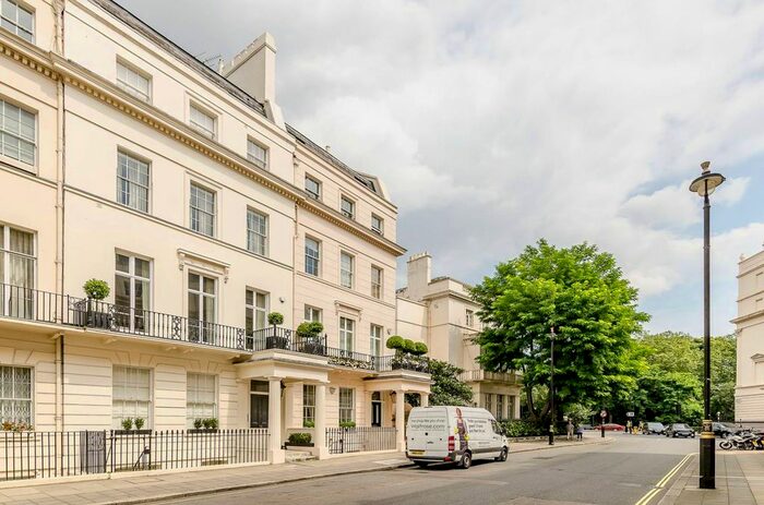 4 Bedroom Maisonette To Rent In West Halkin Street, Belgravia, London, SW1X
