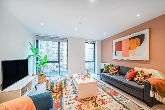 2 Bedroom Apartment To Rent In Lionel Street, Birmingham, B3