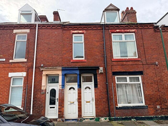 2 Bedroom Maisonette For Sale In May Street, South Shields, NE33