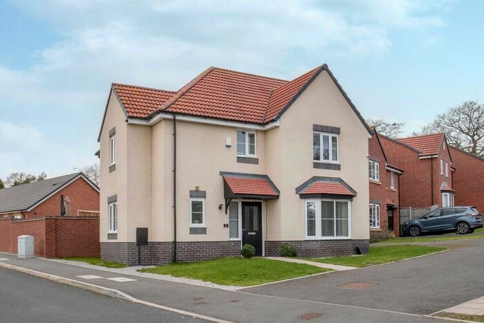 4 Bedroom Detached House For Sale In Faxfleet Street, Webheath, Redditch, Worcestershire, B97